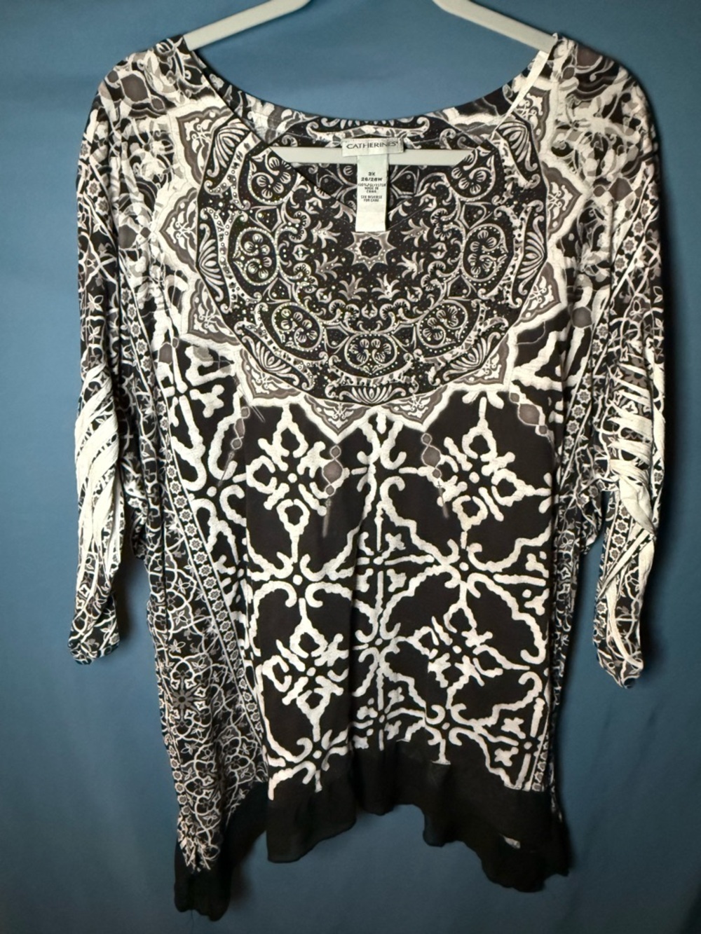 Catherines Black and White Geometric Medallion Tunic